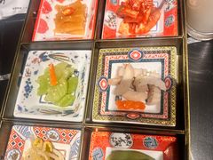 -山川小町·极番烧肉(新地假日广场店)