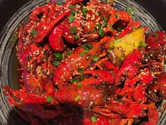 -肥肥虾庄·金牌油焖大虾(杨园滨江时代walk店)