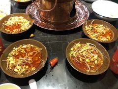 -巴四老城区炭火蛙锅(张江店)
