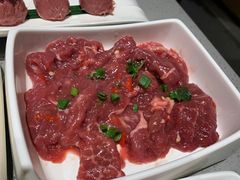 -海底捞火锅鲜切牛肉主题店(长寿路店)
