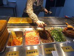 自助取餐区-八一好吃街·高品美食广场