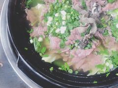混烫汤锅-乐山食古香跷脚牛肉