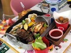 -水桶王国主题餐厅·聚会·生日派对·亲子活动·家庭套餐(亚龙湾希尔顿店)