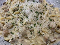 奶油培根意面-HELLO 27 意面·沙拉·帕尼尼