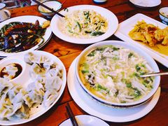 -闯关东东北农家菜(崂山石老人店)
