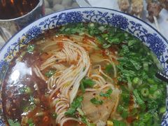 -陇上全荟兰州传统牛肉面(延吉路店)