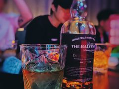 -TZ House音乐现场(来福士中心店)