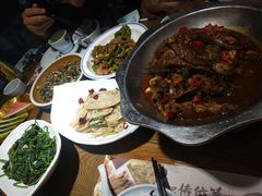 -黄泥岗·地道湖北菜(奥特莱斯店)