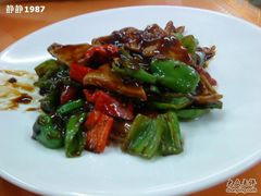 青椒炒猪肝-满堂福素食馆(长阳路店)