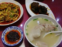 -雷祖芳老妈蹄花店
