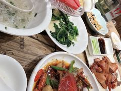 -香山湖家家宴(中山陵店)