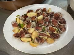 -胡须佬鸡煲四季火锅店(石厦西村直营店)