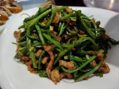 扁豆肉丝-娄三少·老北京春饼烤鸭家常菜(富力又一城店)