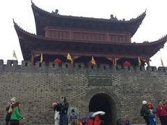 -巴陵广场