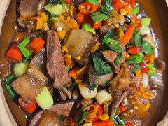 一顿乱炒-辣婆婆(航天桥店)