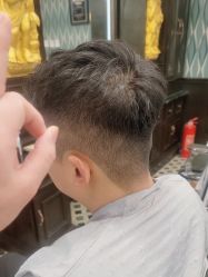 -海文先生国潮烫染男士理发馆
