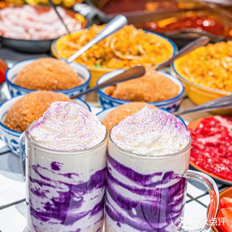 这家火锅确实该歪!菜品也太好吃了😋