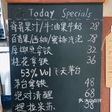 来这个小院子过夏天呀
