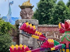 -七彩云南欢乐世界