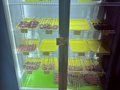 -烤肉小伙烤肉店