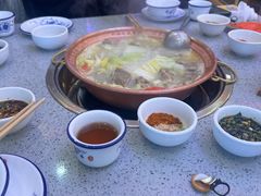 -阿婆情腊排骨火锅(金虹路店)