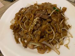干炒牛河-茶港·点心·啫啫煲(范湖万达广场店)