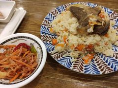 羊肉抓饭-清真·玛丽亚新疆菜主题餐厅(浙江中路店)