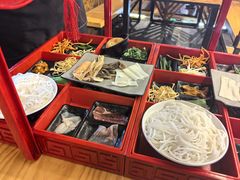 -勺子米线·云南传统小吃市集(四方街店)