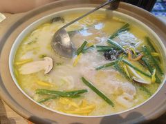 -云海肴·汽锅鸡·云南菜(天山百盛优客店)