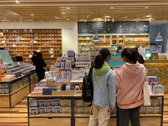 -猫的天空之城概念书店(印象城购物中心店)