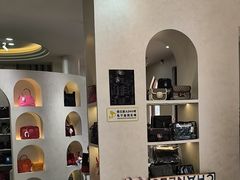 -六六奢品·vintage中古·回收二手奢侈品包包手表首饰(环球港店)
