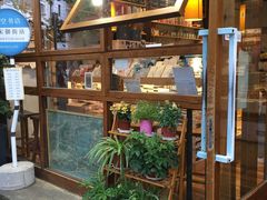 -猫的天空之城概念书店(杭州南宋御街店)