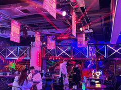 -UP嘻哈酒吧(粉巢店)
