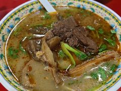 -金杨拉面王小吃面馆·牛三宝面·红烧牛肉粉