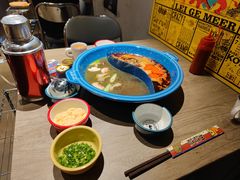 重庆红油经典鸳鸯锅-王歘歘·chuǎ火锅(五道营店)