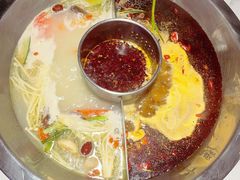 -佬土鹅肠火锅(中建大观店)