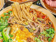 -方铲铲·成都板凳面(滨江银泰店)
