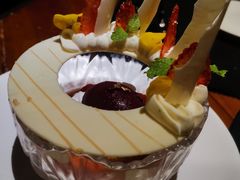 草莓奶冻-AZUL by FUEL蓝色·法式酒馆(琶醍店)