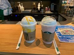 -星巴克(前滩世贸中心店)
