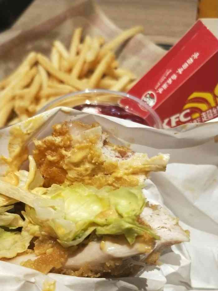 肯德基(海曲中路店)-"日照的肯德基并不多,这家开在大润发里面生.