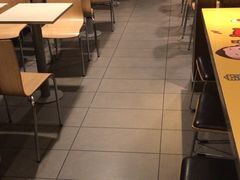 -麦当劳(国际社区店)
