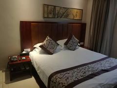 -上海御花园酒店