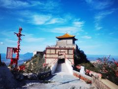 -鸡鸣山旅游风景区
