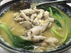 -明呈黄鱼面馆(斜土路店)