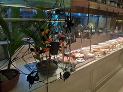 自助取餐区-海口绿发希尔顿酒店-田园汇自助餐·三文鱼·海鲜