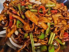 -春雅花厨(莱西店)