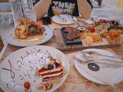 -Mark&Mars Restaurant