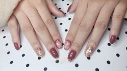 -Momo nail 日系美甲