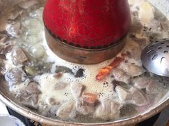 苏尼特羔羊肉-毛辣果·贵州红酸汤牛肉火锅(西单店)