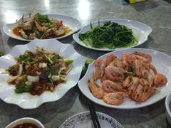-亚龙湾8号(丁村万人海鲜广场店)